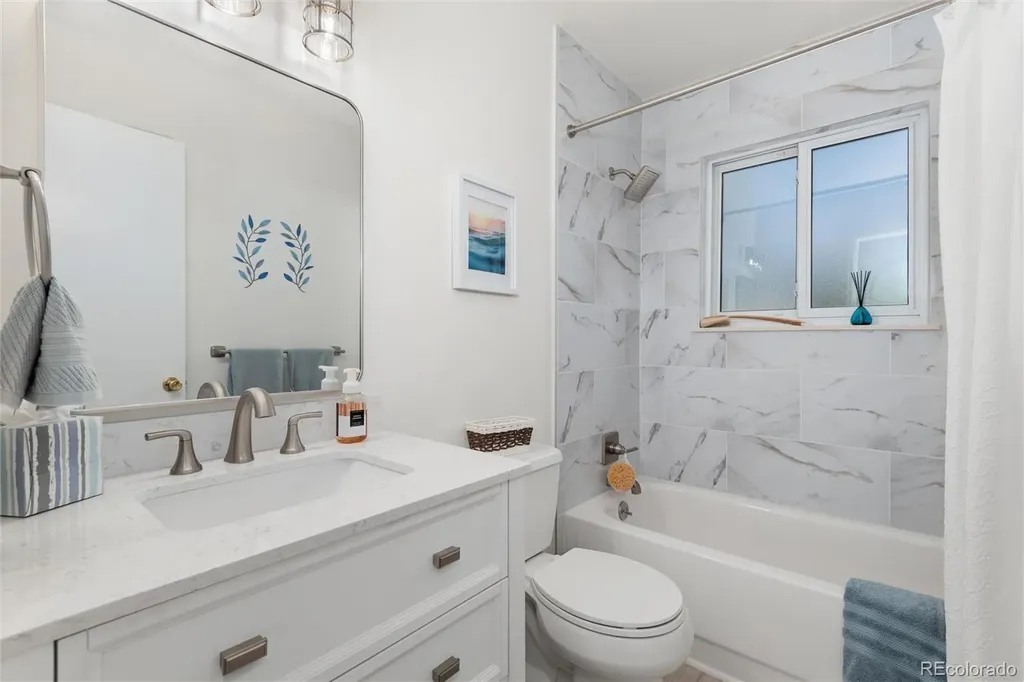 2316 S Dawson Way Aurora CO 80014