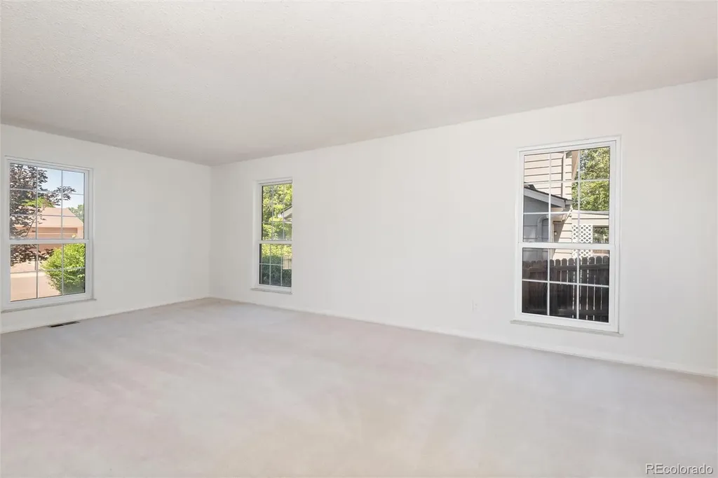 2316 S Dawson Way Aurora CO 80014
