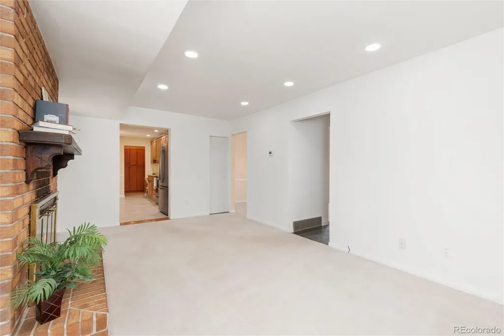 2316 S Dawson Way Aurora CO 80014