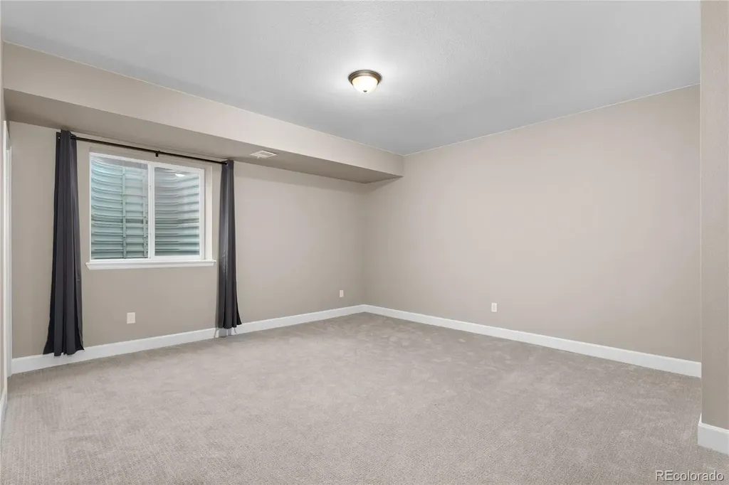 3988 Grand Baker Street Aurora CO 80019