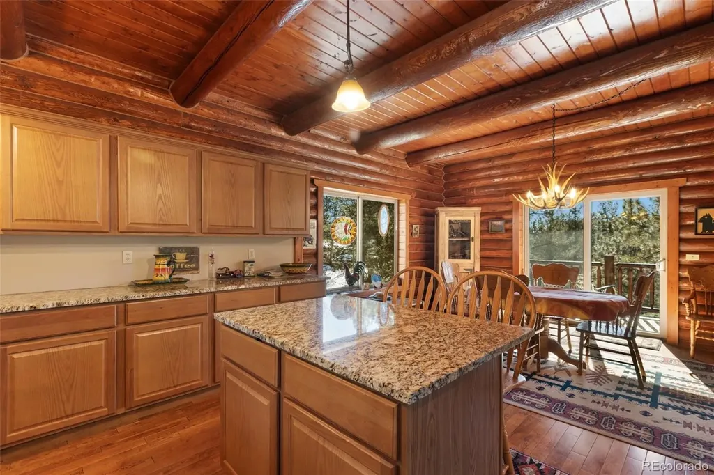 10448 Cr1 Florissant CO 80816