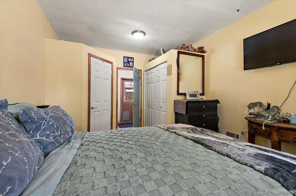 1120 Alexander Circle Pueblo CO 81001