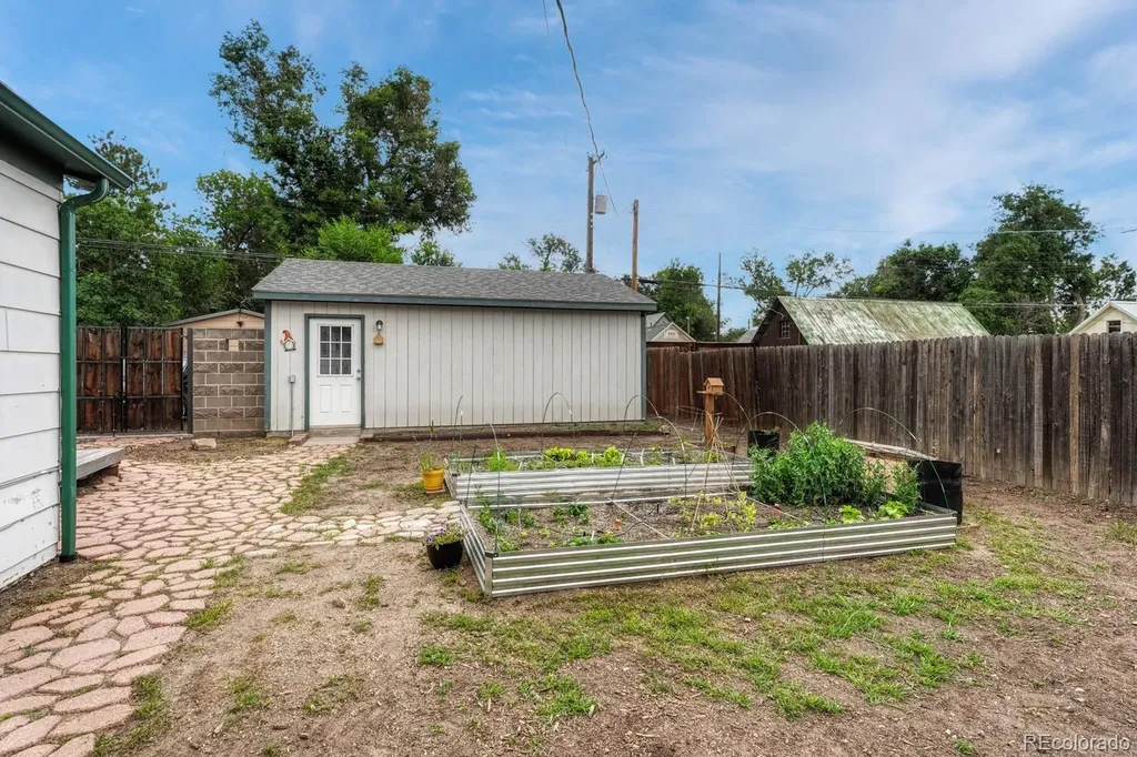 1644 W Vermijo Avenue Colorado Springs CO 80904