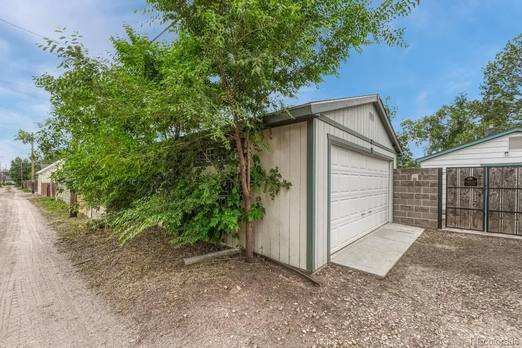 1644 W Vermijo Avenue Colorado Springs CO 80904