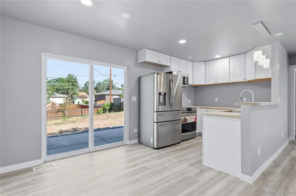 9465 Damon Drive Denver CO 80260