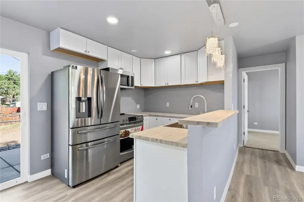 9465 Damon Drive Denver CO 80260