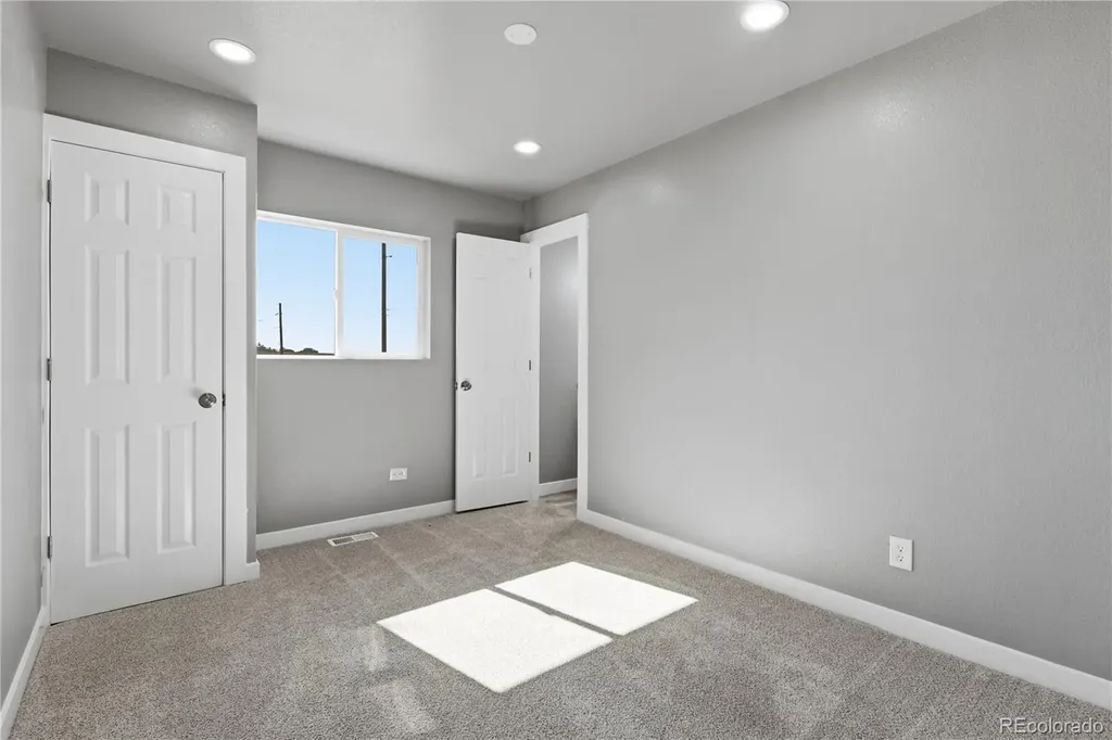 9465 Damon Drive Denver CO 80260