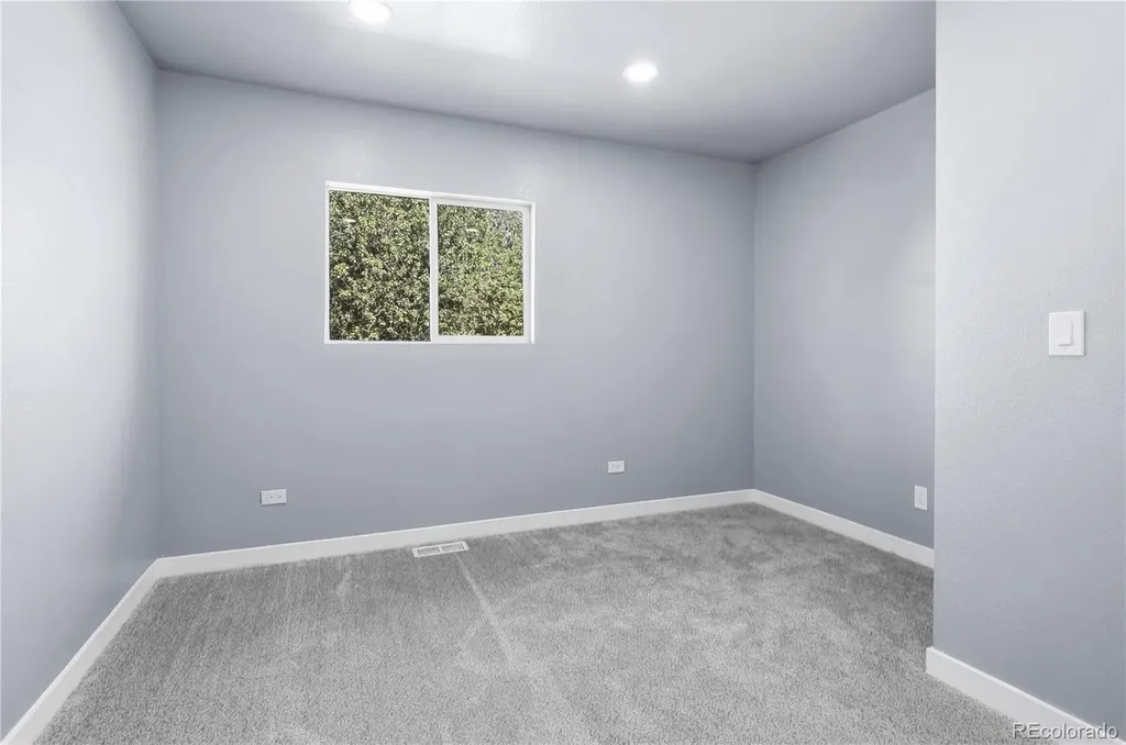 9465 Damon Drive Denver CO 80260