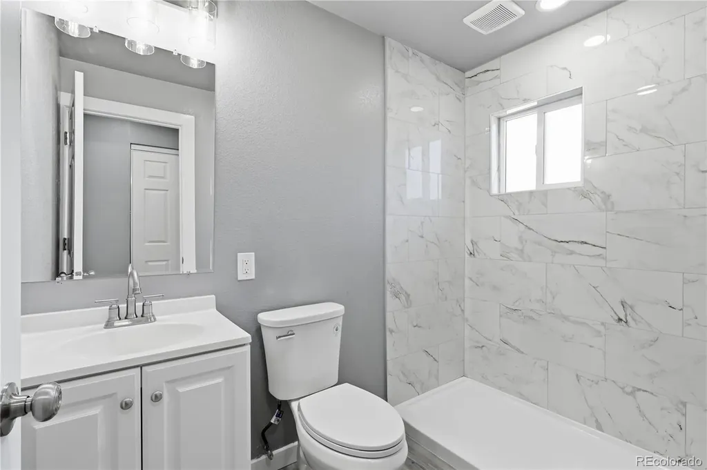 9465 Damon Drive Denver CO 80260