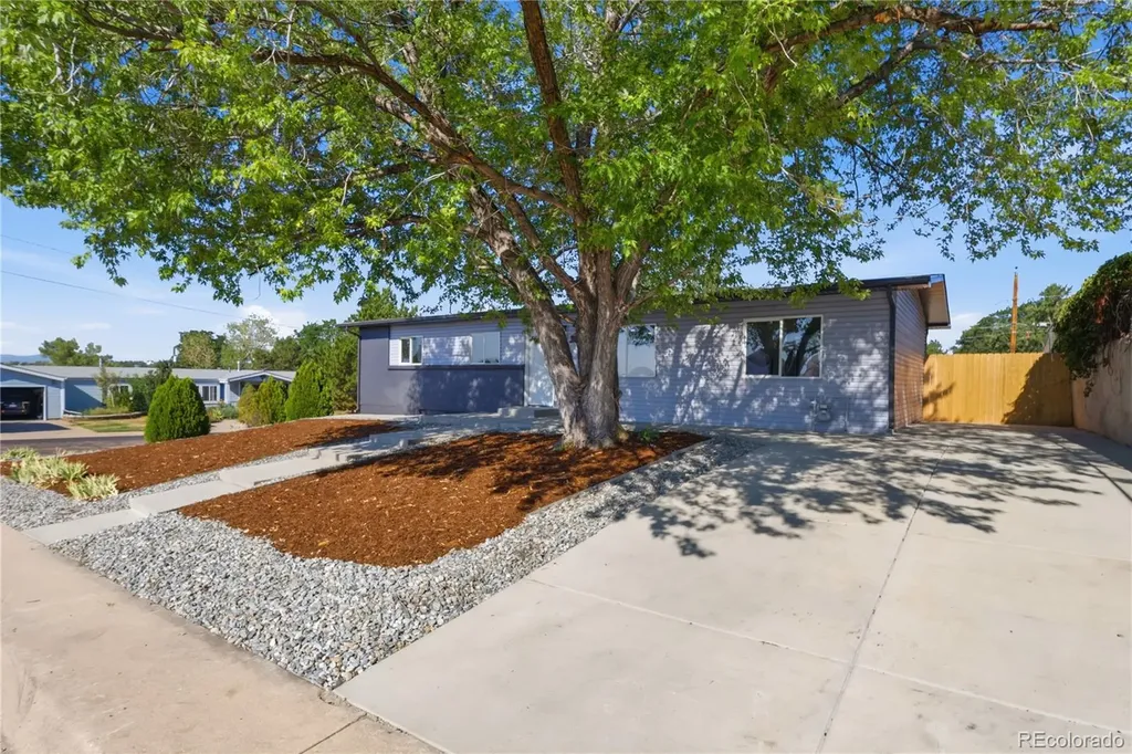 9465 Damon Drive Denver CO 80260