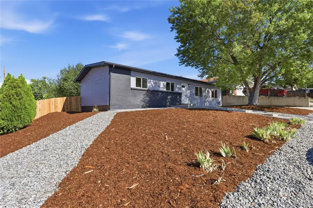 9465 Damon Drive Denver CO 80260