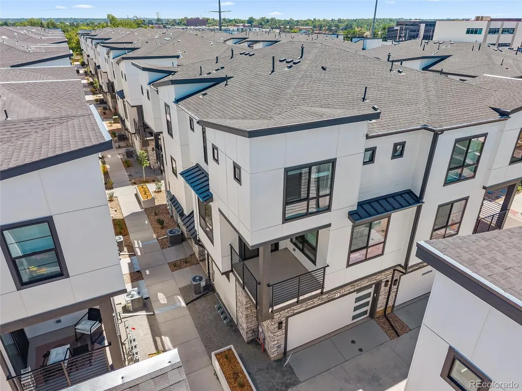 2060 S Holly Street Denver CO 80222