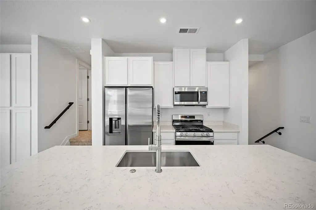 2060 S Holly Street Denver CO 80222