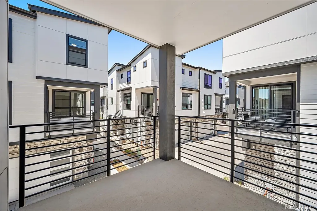 2060 S Holly Street Denver CO 80222