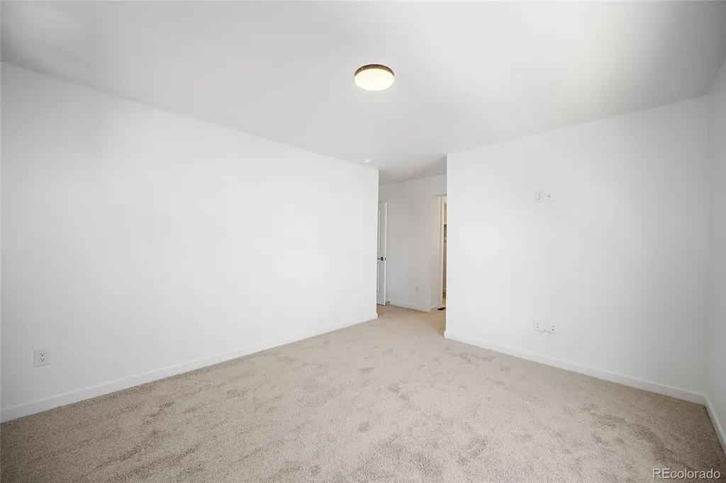 2060 S Holly Street Denver CO 80222