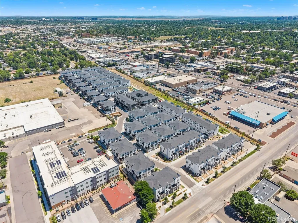 2060 S Holly Street Denver CO 80222