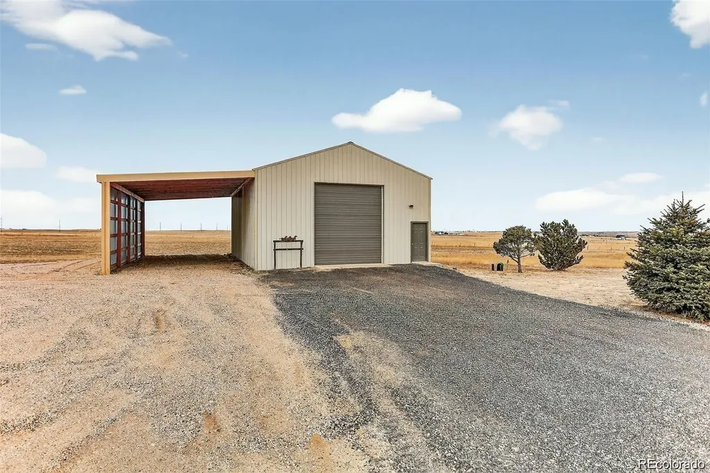 992 S Cr 129 Bennett CO 80102