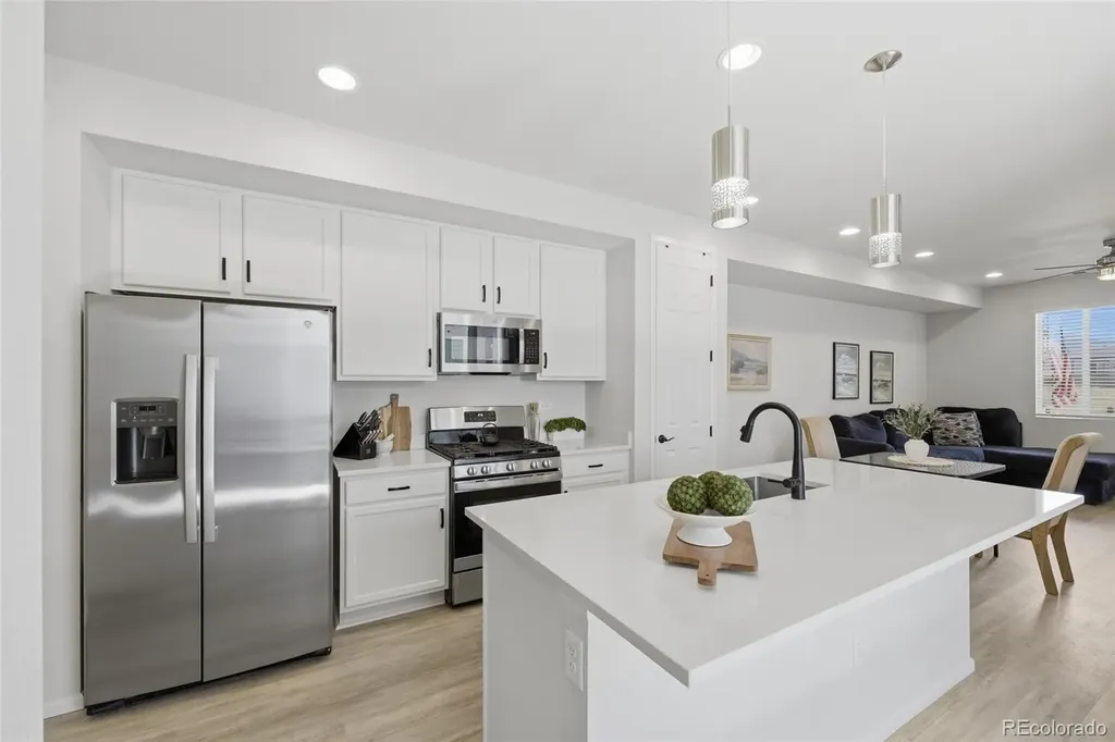 22876 E Tufts Place Aurora CO 80015