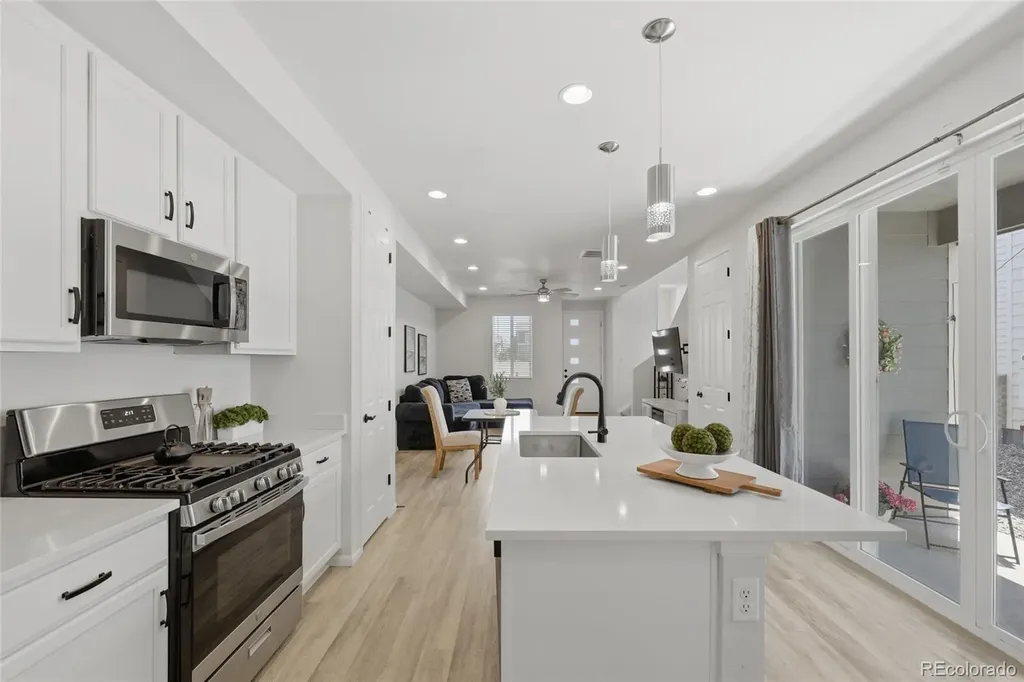 22876 E Tufts Place Aurora CO 80015
