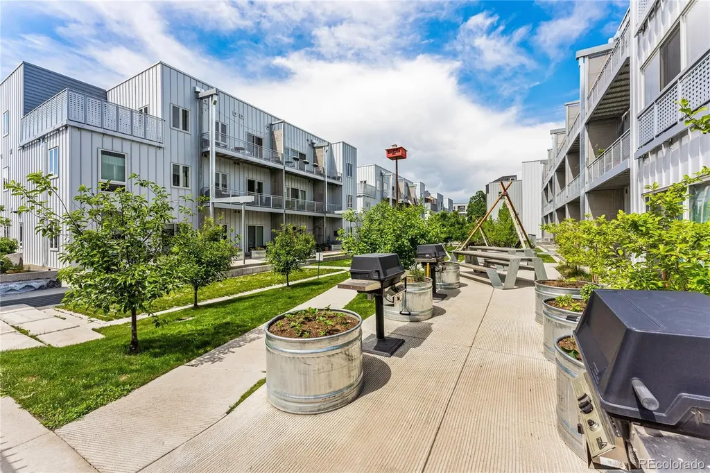 2525 Arapahoe Street Denver CO 80205