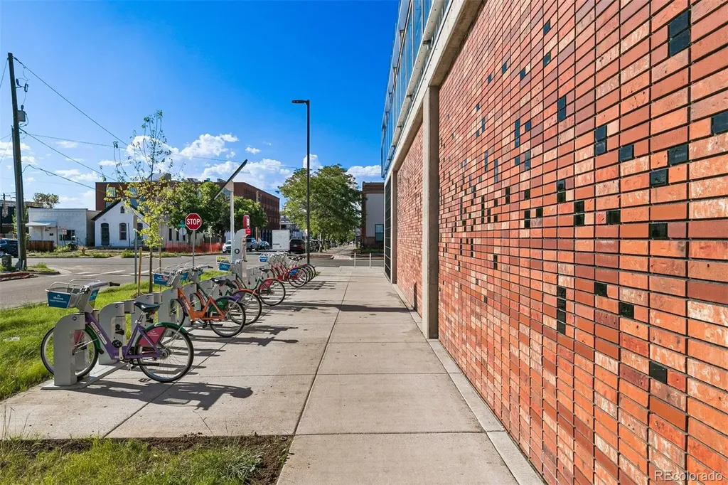 2525 Arapahoe Street Denver CO 80205