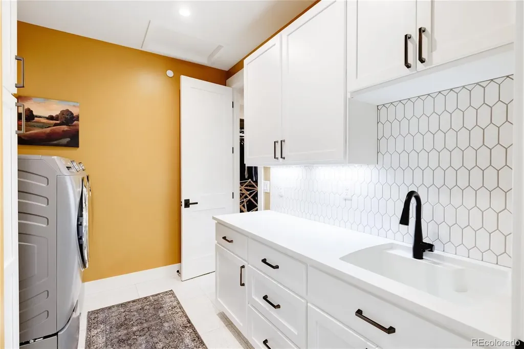 6816 Goldbranch Drive Niwot CO 80503