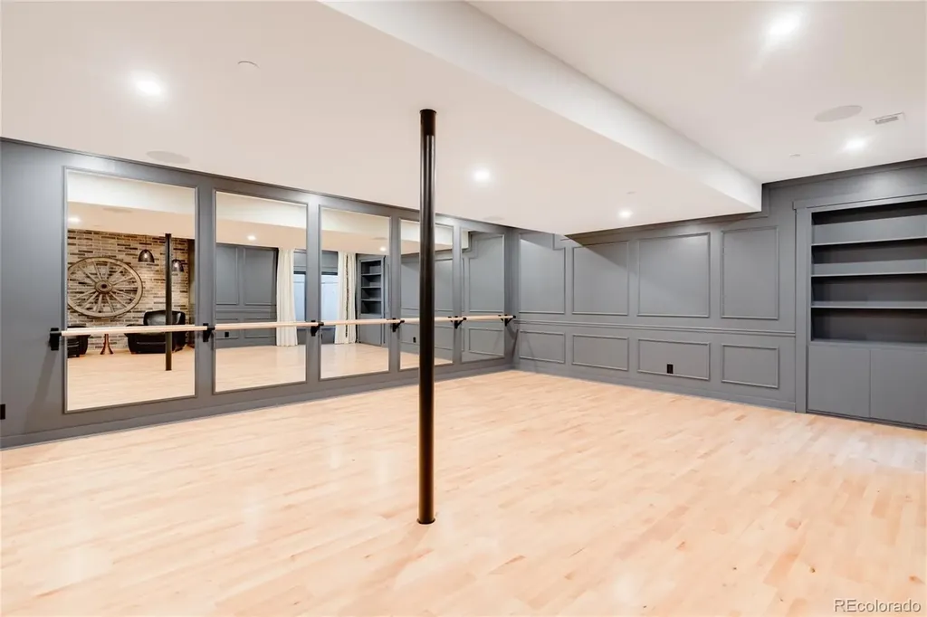 6816 Goldbranch Drive Niwot CO 80503