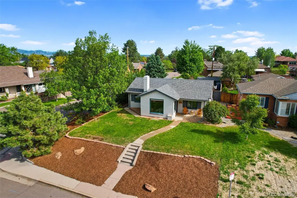 5075 W Moncrieff Place Denver CO 80212