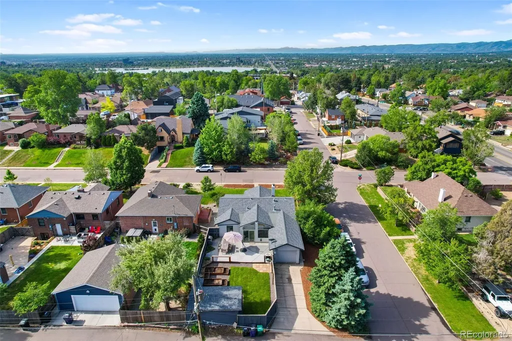 5075 W Moncrieff Place Denver CO 80212