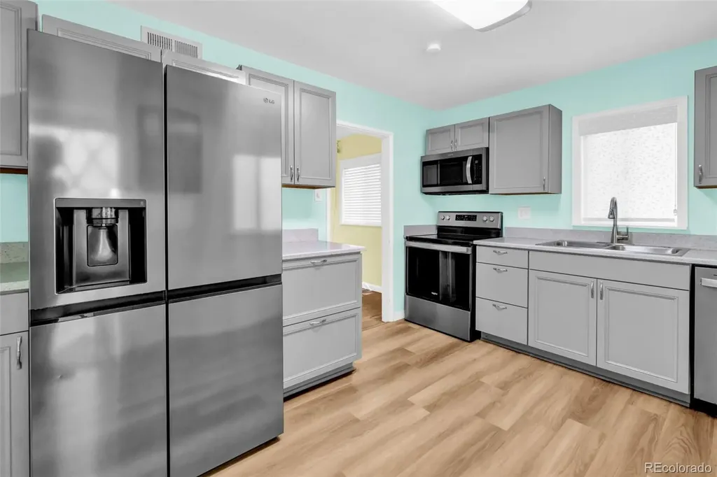 1201 Hanover Street Aurora CO 80010