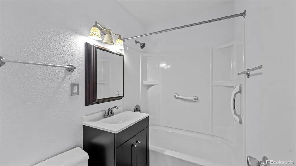 3202 Poinsetta Drive Colorado Springs CO 80907