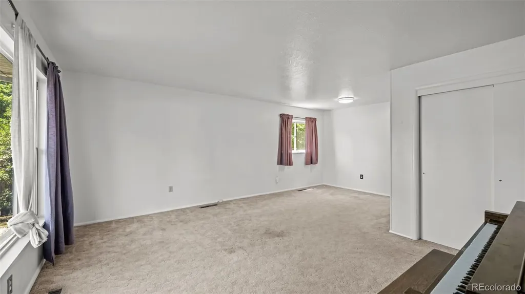 3202 Poinsetta Drive Colorado Springs CO 80907