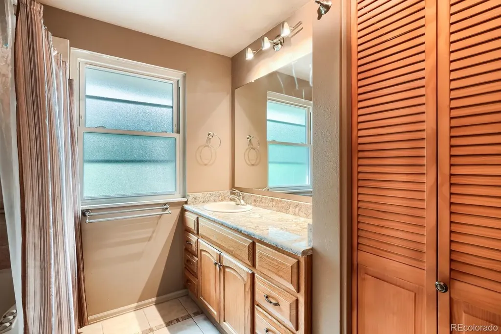 10985 W Montana Place Denver CO 80232