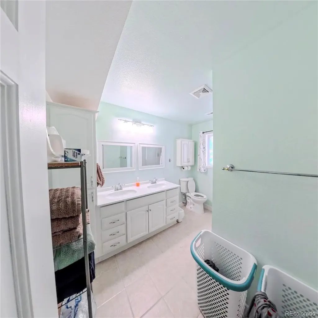 1624 Longbranch Street Strasburg CO 80136