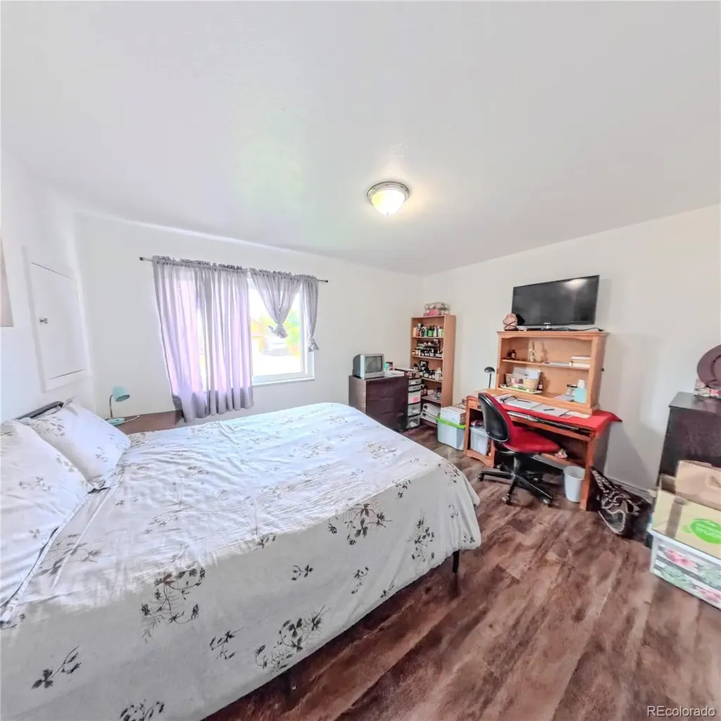 1624 Longbranch Street Strasburg CO 80136