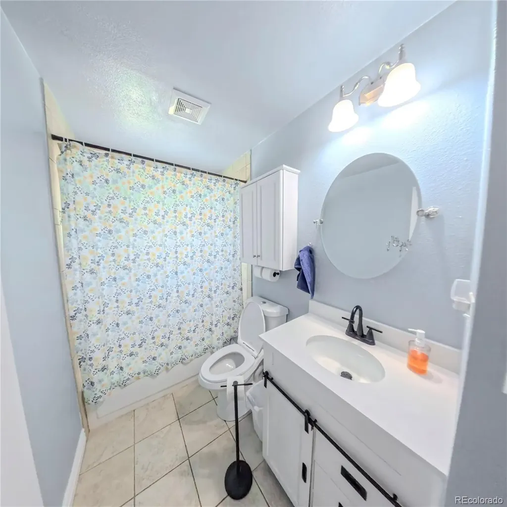 1624 Longbranch Street Strasburg CO 80136