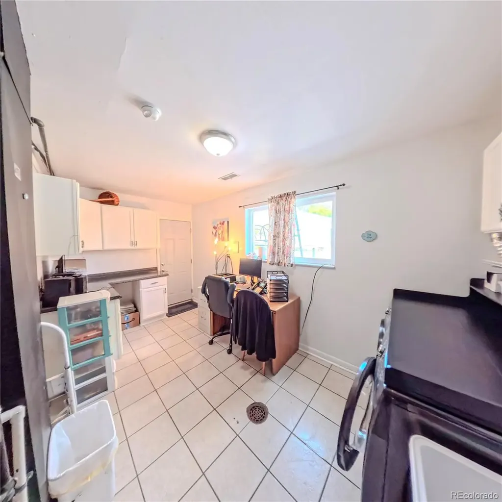 1624 Longbranch Street Strasburg CO 80136
