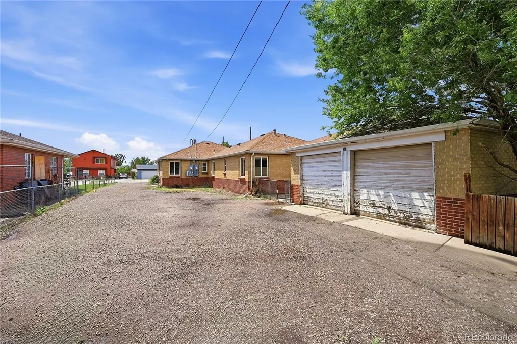 6096 Olive Street Commerce City CO 80022