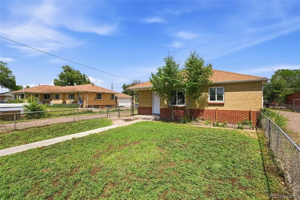 6096 Olive Street Commerce City CO 80022