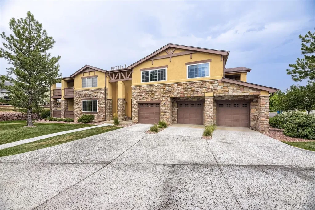 9856 W Freiburg Drive Littleton CO 80127