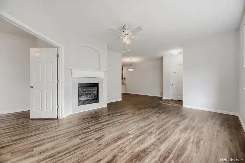 9856 W Freiburg Drive Littleton CO 80127