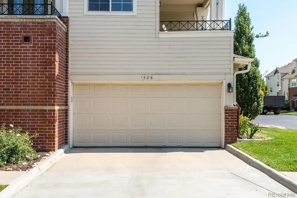 1428 S Dayton Circle Aurora CO 80247