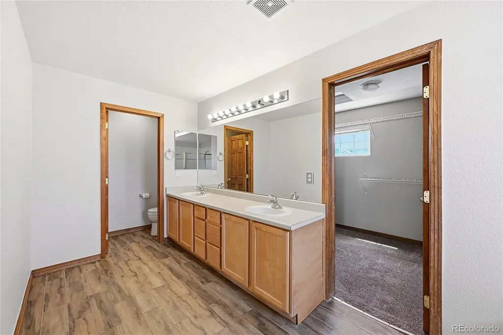 1428 S Dayton Circle Aurora CO 80247