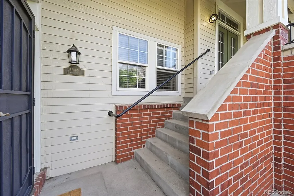 1428 S Dayton Circle Aurora CO 80247