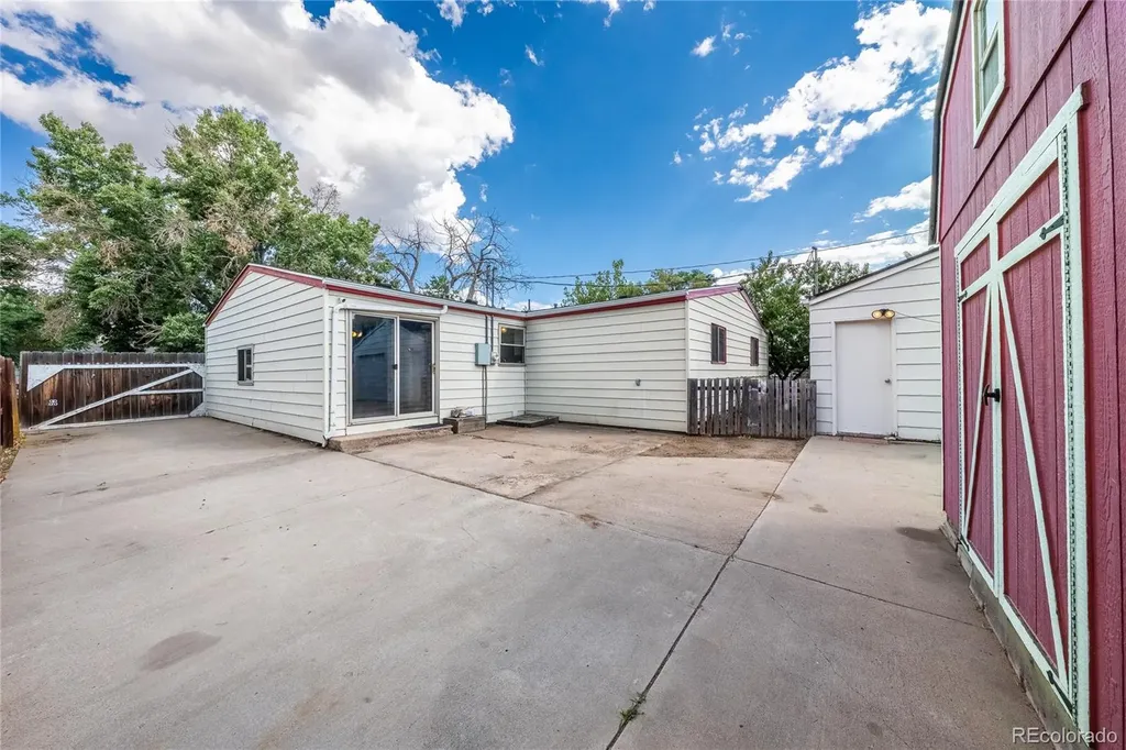 6461 Hudson Street Commerce City CO 80022