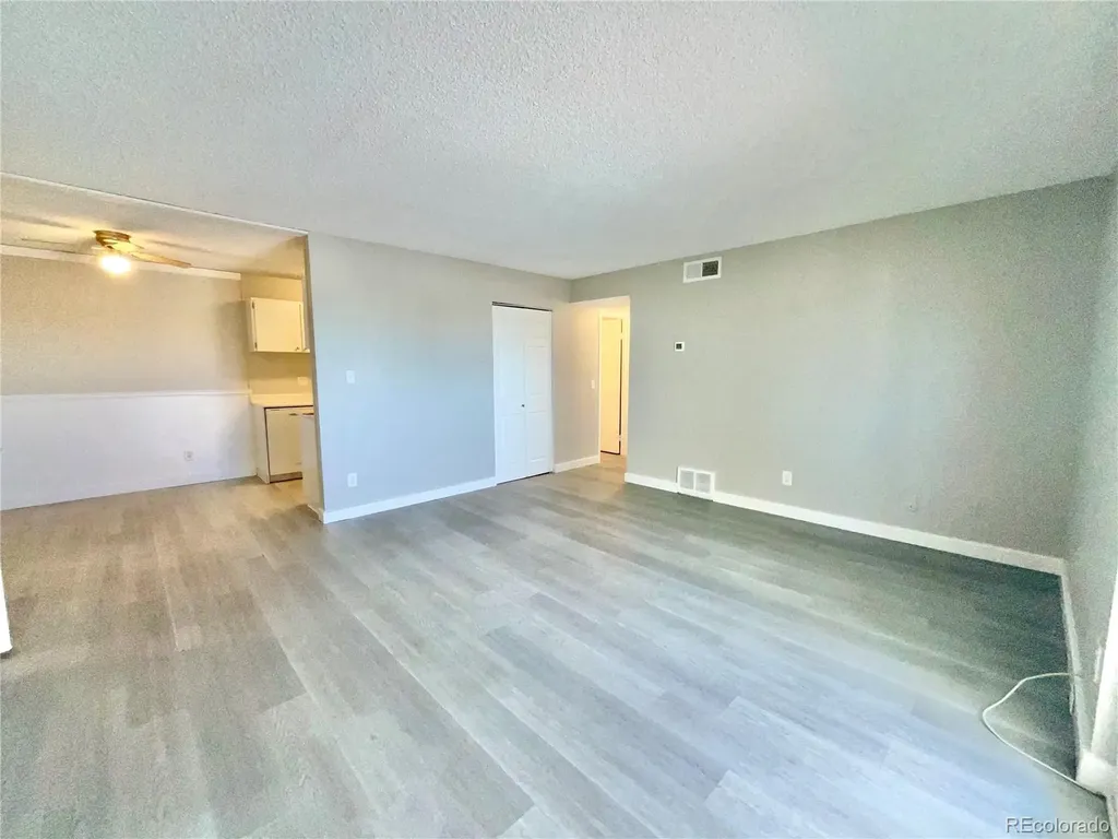 10211 Ura Lane Denver CO 80260