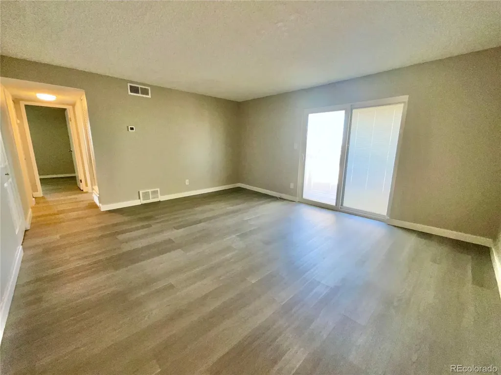 10211 Ura Lane Denver CO 80260