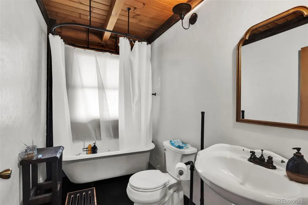 233 Prairie Road Westcliffe CO 81522
