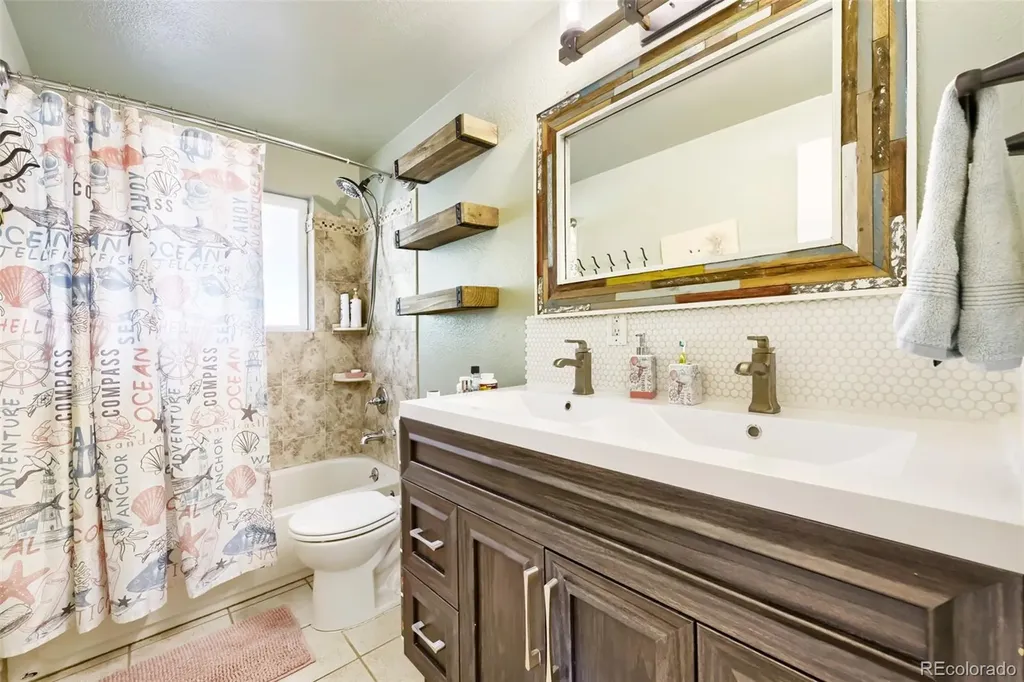 7900 W 64th Avenue Arvada CO 80004