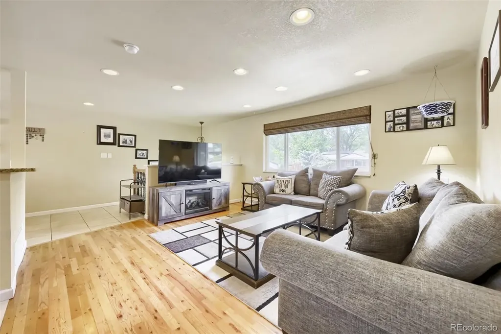 7900 W 64th Avenue Arvada CO 80004